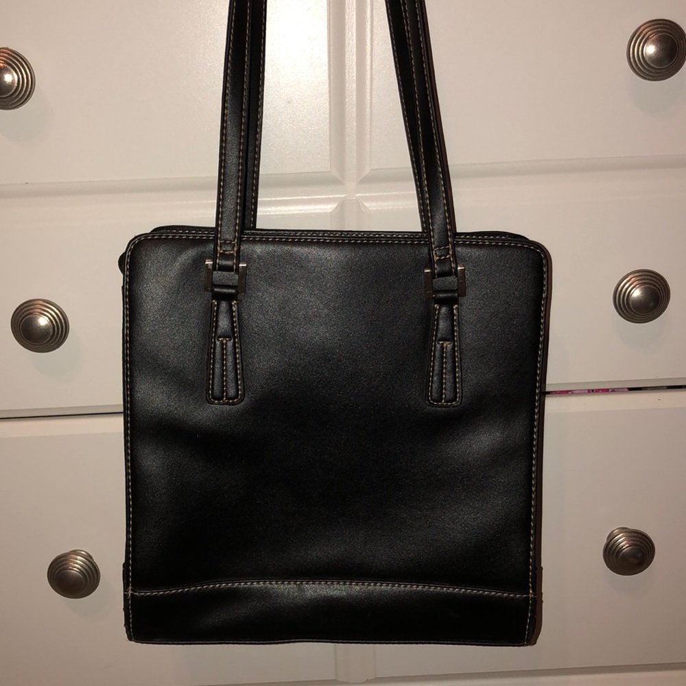 Adorable Liz Claiborne Hangbag!